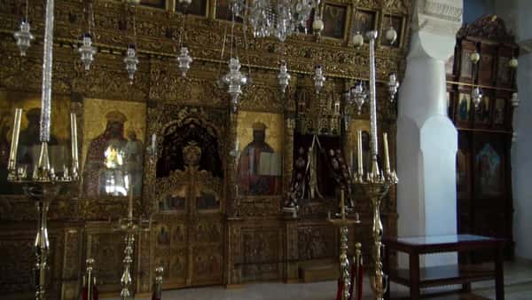 "Золотое кольцо Кипра". Горные монастыри и церкви Троодоса