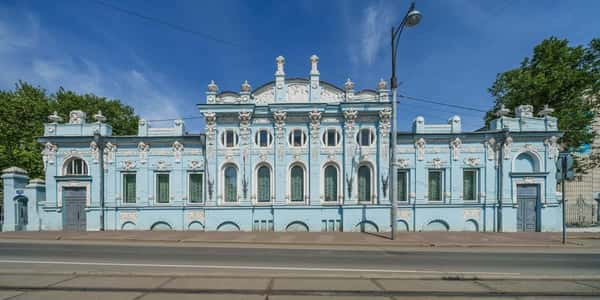 Автопешеходная экскурсия «Пермь через призму литературы»
