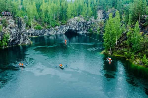Ретро-паровоз в Карелии: Рускеала и живые пейзажи