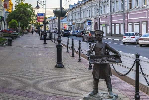 Аудиоэкскурсия-квест в приложении: Тайны Рождественской улицы