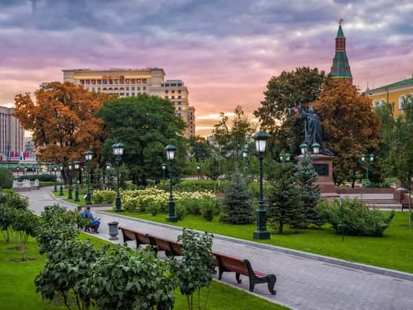 Приятно познакомиться, Москва
