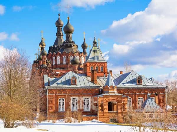 Оптина пустынь и Шамордино: по местам легендарных старцев