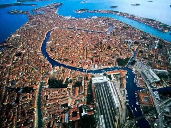 Обзорная Венеция: от В до Я