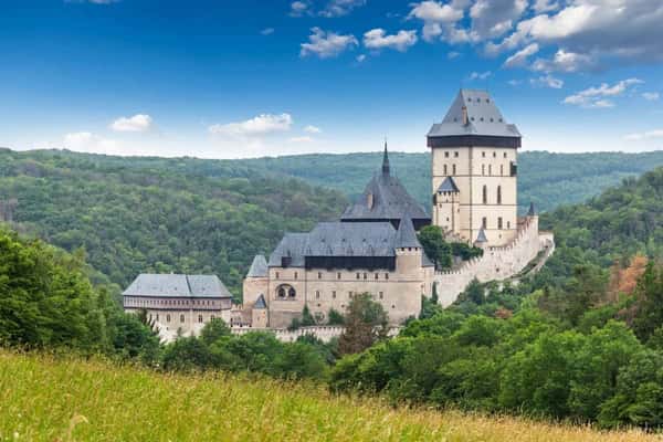 Каменная корона короля: в Карлштейн из Праги