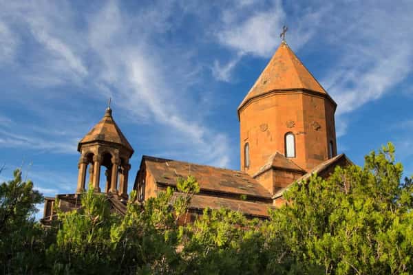 Загадочная Армения: гастро-тур и пещерный городок