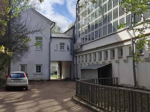 По Твери с Достоевским