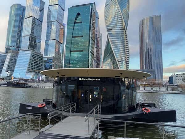 К небоскрёбам по Москве-реке - путешествие в мир облаков