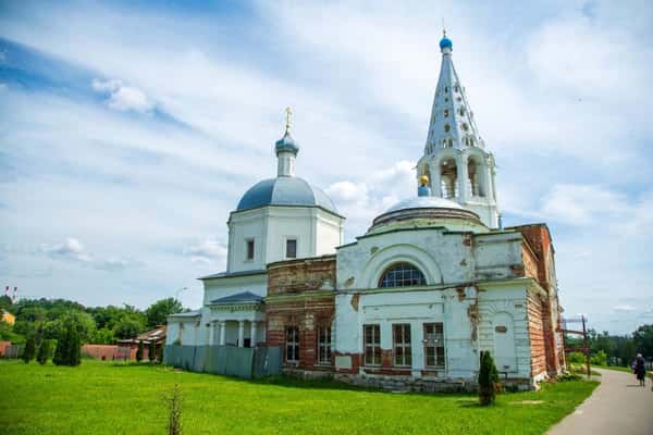 Серпухов 2 в 1: Соборная гора и Высоцкий монастырь