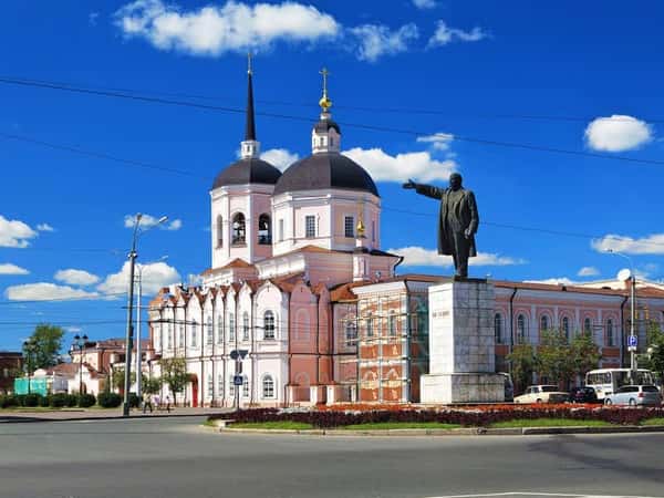 Пешком по центру Томска: здесь стояла крепость и шумел базар