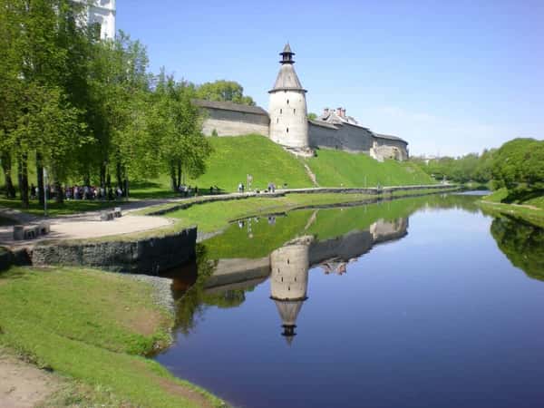 Псковская крепость: аудиоэкскурсия по набережной вокруг кремля