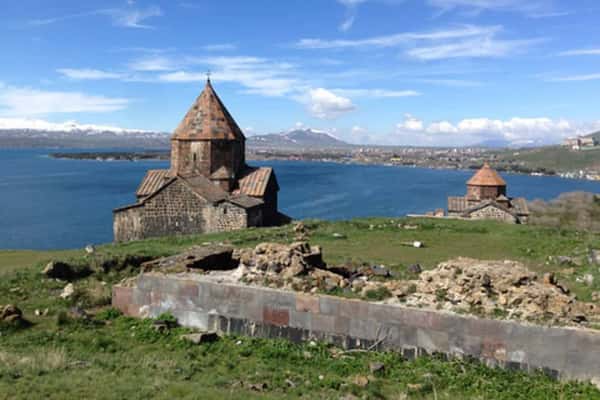 Севан и Севанаванк: Конное путешествие у жемчужины Армении