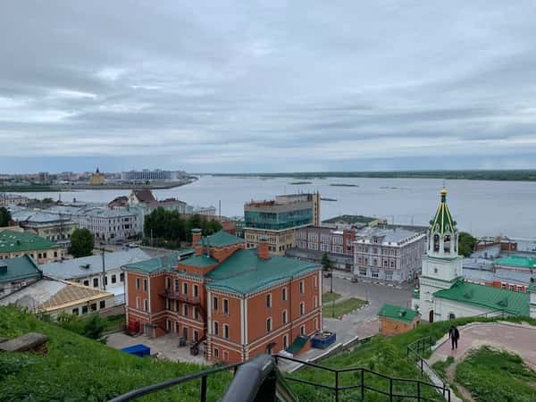 За шесть часов по Нижнему Новгороду