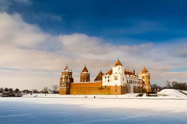 Замки Беларуси: групповая экскурсия в Мир и Несвиж из Минска