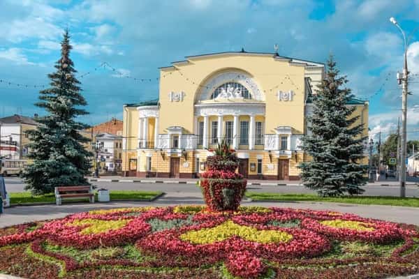 Фотопрогулка по старинному Ярославлю