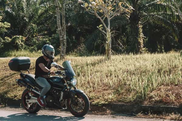 Прогулка по Пхукету на спортивном мотоцикле