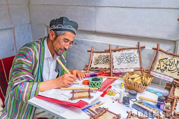 Дары Самарканда: шелка, ковры, керамика, бумага