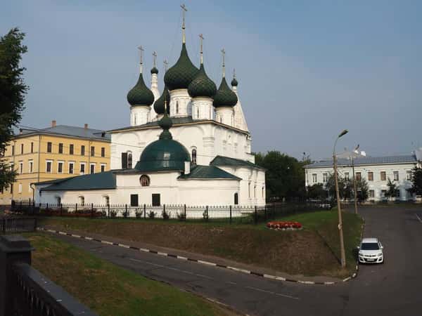 Неспешная прогулка по Ярославлю