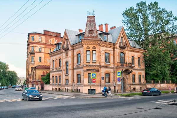 Тайны петербургской Коломны: авторская экскурсия по самому колоритному району старого Петербурга