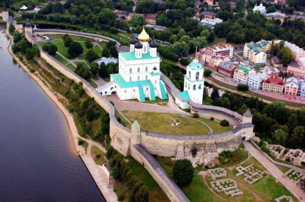 Фото здесь начинается россия