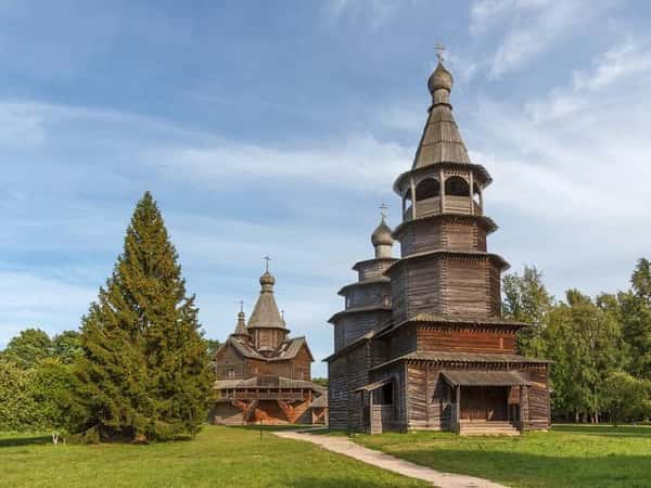К звёздам синих куполов