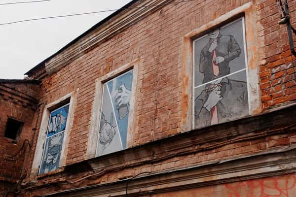 «Мы встретимся там, где нет темноты»: стрит-арт приключение в Нижнем Новгороде