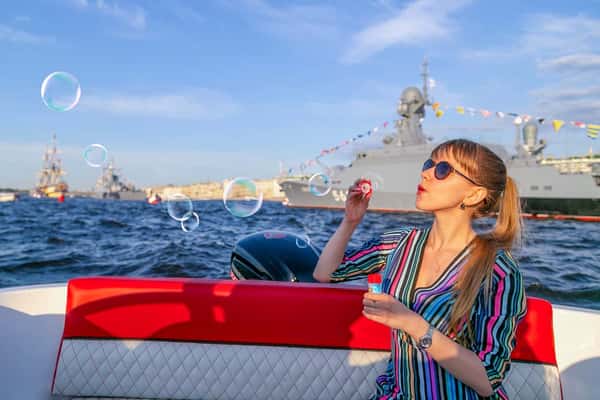 Прогулка по Неве и Финскому заливу на индивидуальном катере