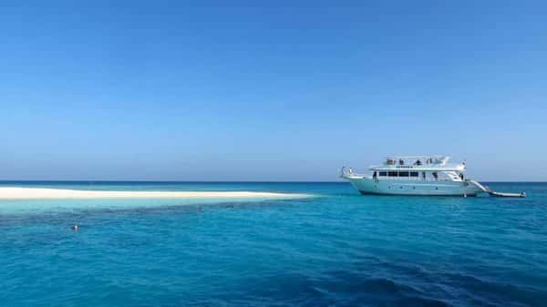 Из Шарм-эль-Шейха на «Мальдивы»: прогулка на яхте + дайвинг и снорклинг
