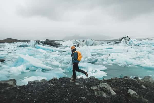 Базальтовые колонны, гейзеры и айсберги: путешествие по невероятной Исландии