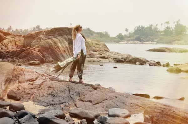 Отдых на пляже Кола с ночевкой в коттеджах