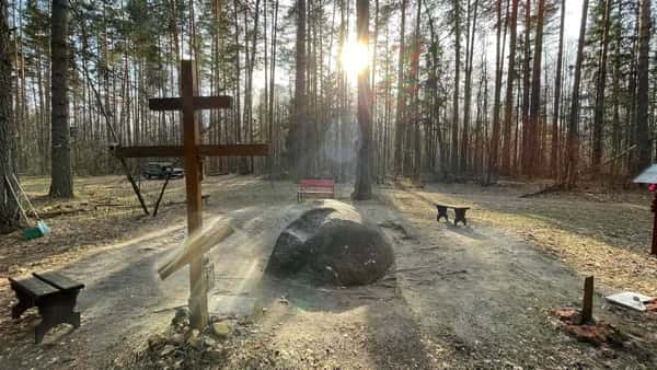 За тихой молитвой на дальние камни батюшки Серафима - из Дивеево