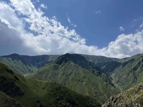 Плато Ассы: обсерватория и Тургеньский водопад - тур из Алматы