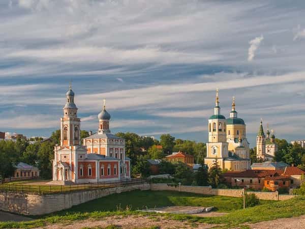 Из Москвы в Серпухов — на автомобиле!