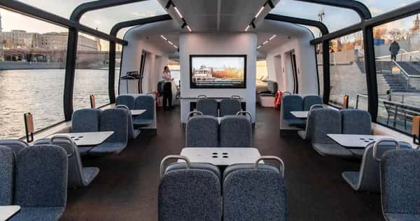 От «Киевского» до Парка Фили: экскурсия на речном трамвайчике