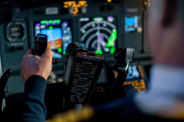 Полет на авиатренажере боевого вертолета «Ми-2»
