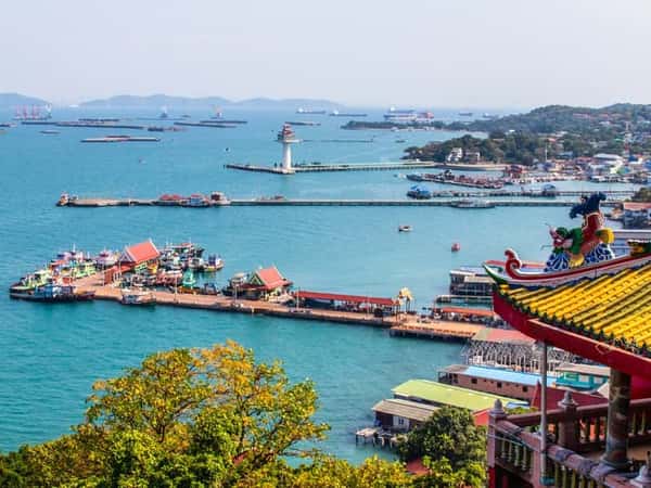 Сбежать от туристов: авто-путешествие по острову Сичанг