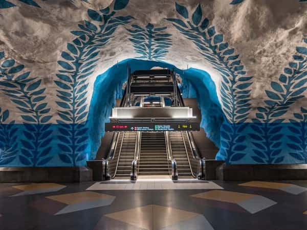 Стокгольмское метро - волшебная подземная пещера