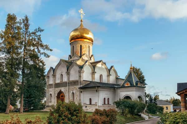 Звенигород и Саввино-Сторожевский монастырь на транспорте туристов