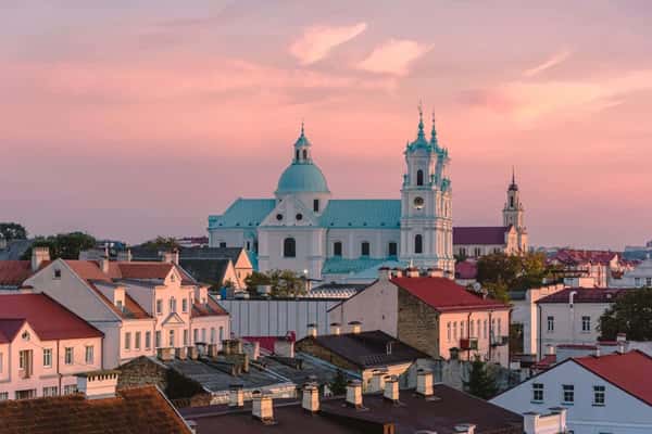 Тур по городам-музеям Лиде и Гродно: замки, костёлы и органный концерт