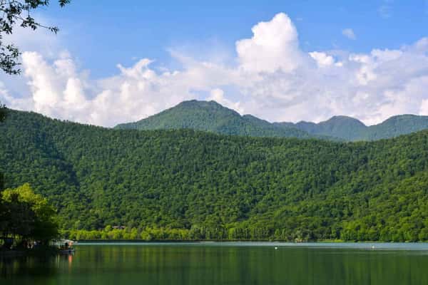 Групповая экскурсия в Габалу: горные пейзажи, водопады и древняя история