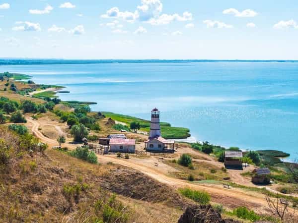 Вдоль Дона - к побережью Азовского моря