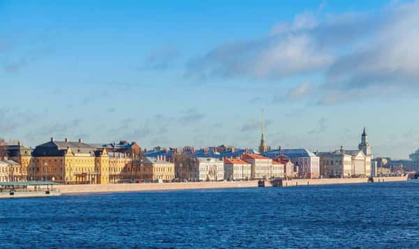 Остров, который не смог: первый центр Петербурга сквозь 300 лет