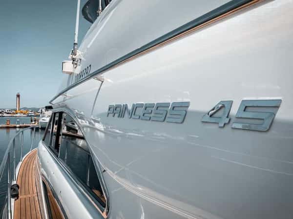 Морская прогулка на яхте Princess