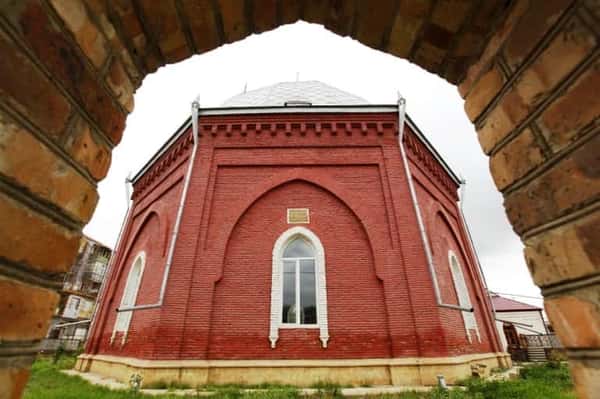 Губа, Кавказский Иерусалим и деревня Ханалыг