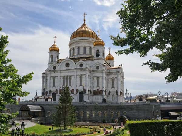 Центр Москвы: площади, храмы, театры