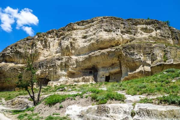 Бахчисарай - столица крымского ханства, Бисерный храм, Чуфут Кале