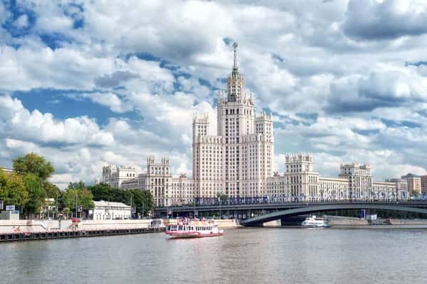 Утренняя прогулка от Нагатинского затона до «Зарядья»
