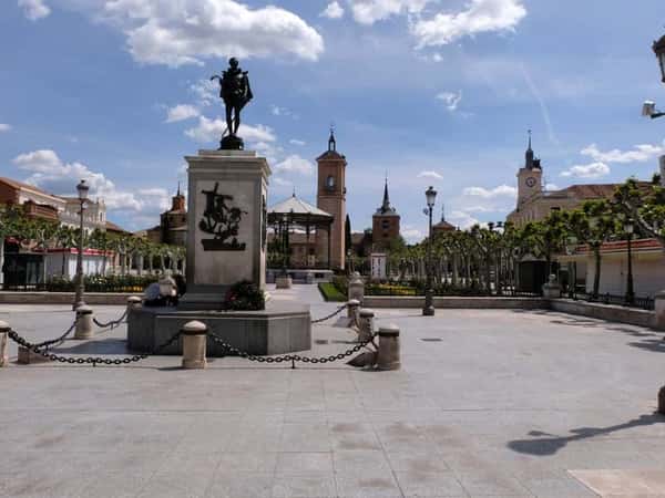 Алькала-де-Энарес: о великом Сервантесе и истории города
