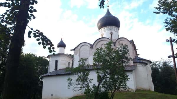 Обзорная экскурсия по Пскову с посещением Кремля