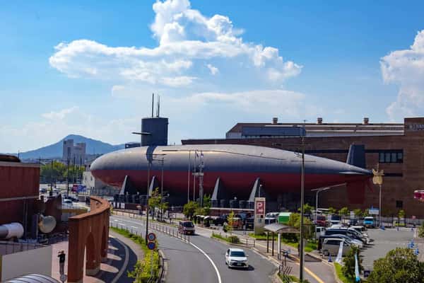 Курэ: На подводную лодку
