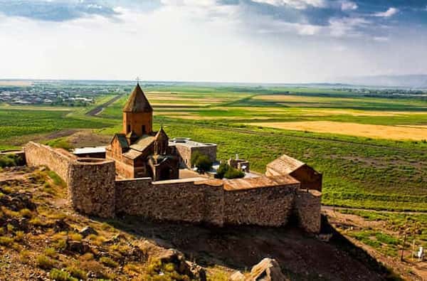 Хор Вирап, храм Гарни, монастырь Гегард